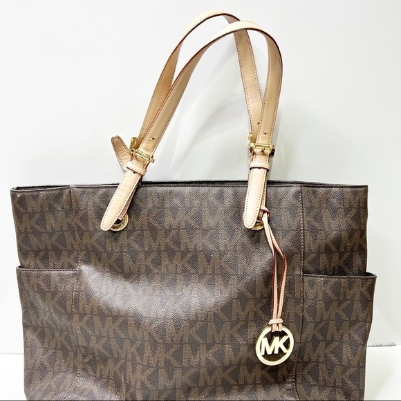 Michael Kors Signature Jet Set Tote in Brown - Picture 2 of 12